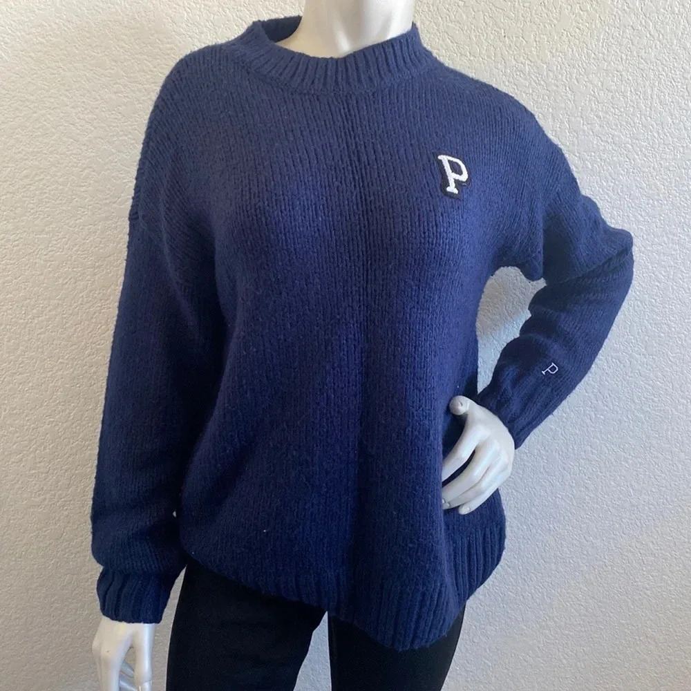 Victoria Secret PINK boyfriend Sweater Size XS